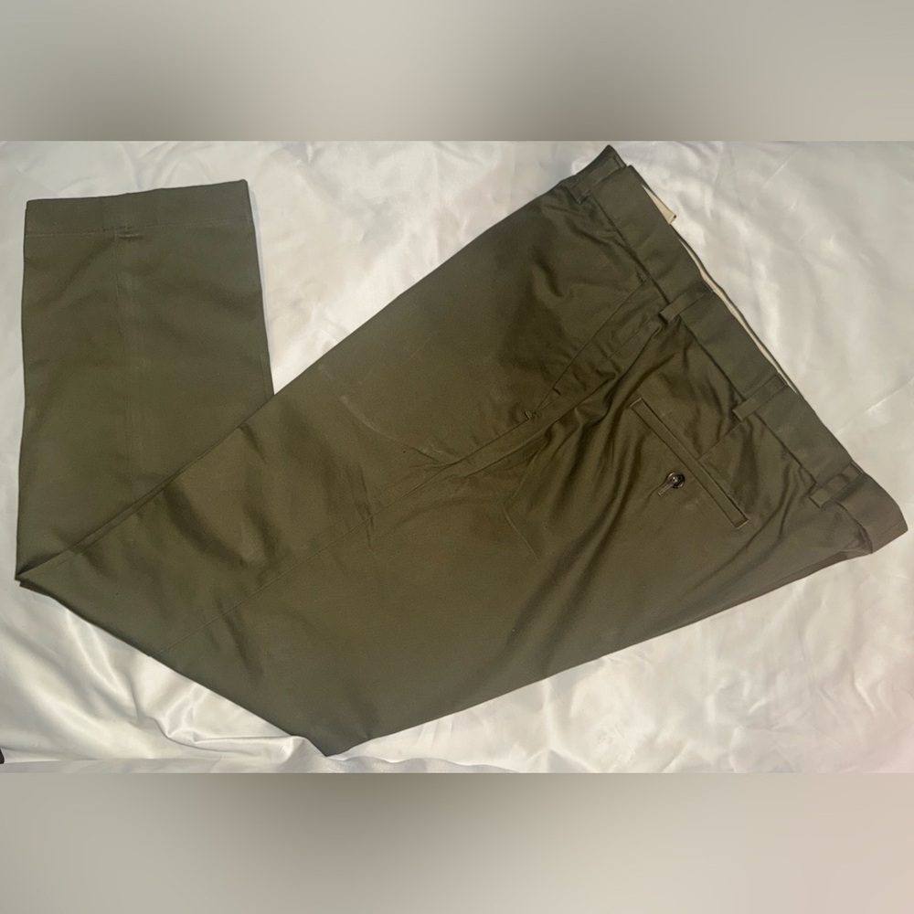 Brooks Brothers Men’s Advantage Chino Stretch Clark Fit - Size 40